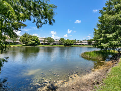 4976 Palmbrooke Circle, West Palm Beach, FL 33417