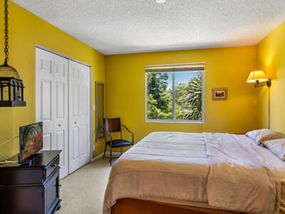 4976 Palmbrooke Circle, West Palm Beach, FL 33417