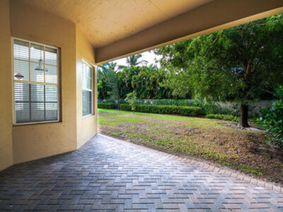 9845 Cobblestone Creek Drive, Boynton Beach, FL 33472