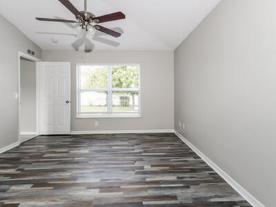 317 SW Duxbury Avenue, Port Saint Lucie, FL 34983