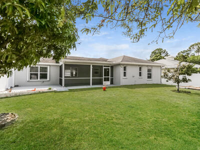 317 SW Duxbury Avenue, Port Saint Lucie, FL 34983