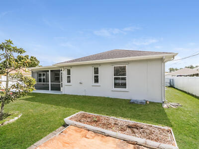 317 SW Duxbury Avenue, Port Saint Lucie, FL 34983