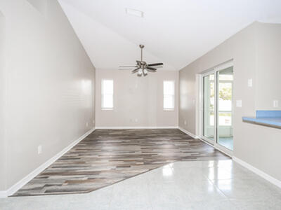 317 SW Duxbury Avenue, Port Saint Lucie, FL 34983