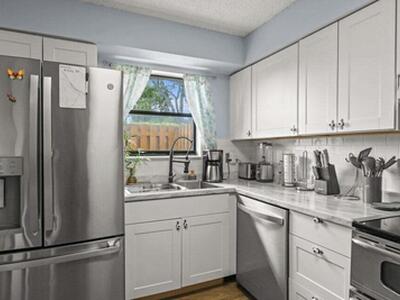 901 Riverside Drive, Greenacres, FL 33463