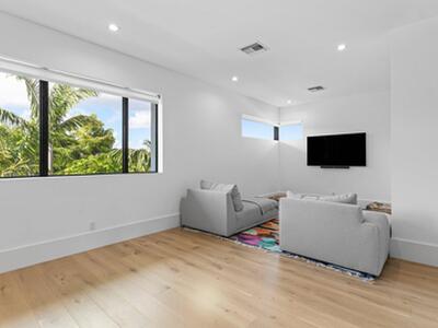 130 Pineapple Road, Delray Beach, FL 33444