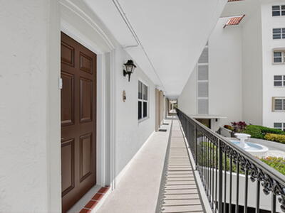 2871 N Ocean Boulevard, Boca Raton, FL 33431