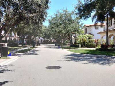 647 Castle Drive, Palm Beach Gardens, FL 33410