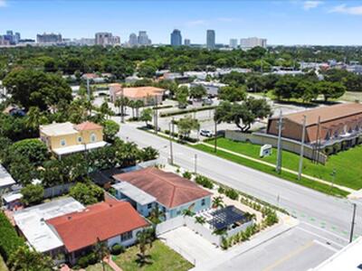 2741 Parker Avenue, West Palm Beach, FL 33405