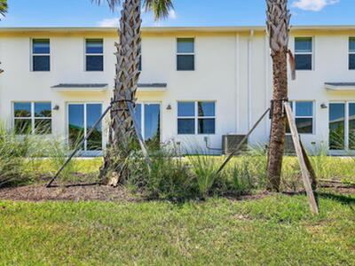 483 Salisbury Circle, Fort Pierce, FL 34982