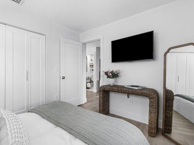 West Palm Beach, FL 33407