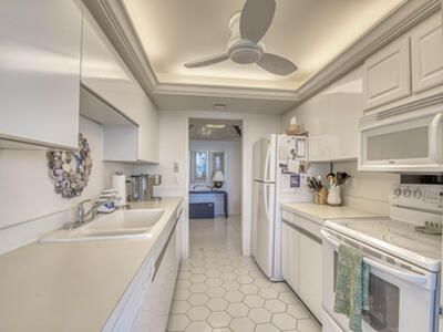 5540 N Ocean Drive, Singer Island, FL 33404