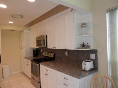 830 Greensward Court, Delray Beach, FL 33445