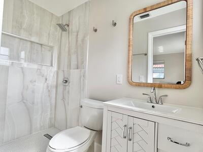 2370 NE 4th Avenue, Boca Raton, FL 33431