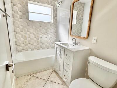 2370 NE 4th Avenue, Boca Raton, FL 33431