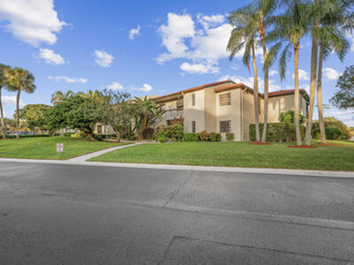 8305 Casa Del Lago, Boca Raton, FL 33433