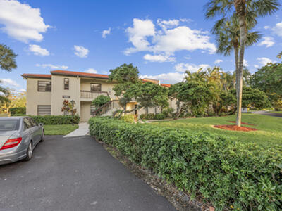 8305 Casa Del Lago, Boca Raton, FL 33433
