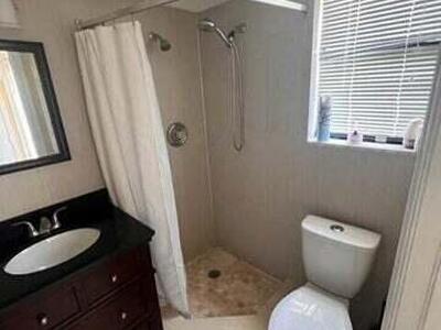 7200 NW 2nd Avenue, Boca Raton, FL 33487