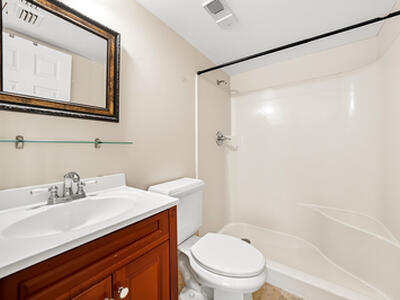 7091 Golf Colony 203 Court, Lake Worth, FL 33467