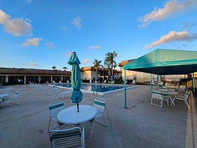 7091 Golf Colony 203 Court, Lake Worth, FL 33467