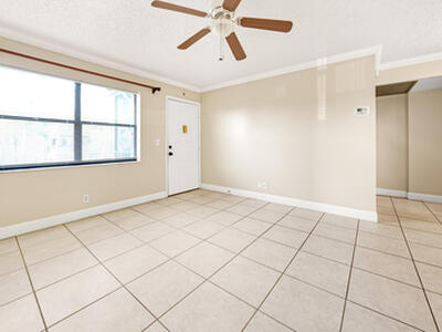 7091 Golf Colony 203 Court, Lake Worth, FL 33467