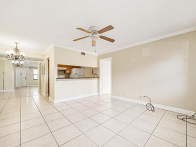 7091 Golf Colony 203 Court, Lake Worth, FL 33467