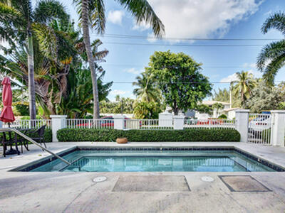 1020 Casuarina Road, Delray Beach, FL 33483