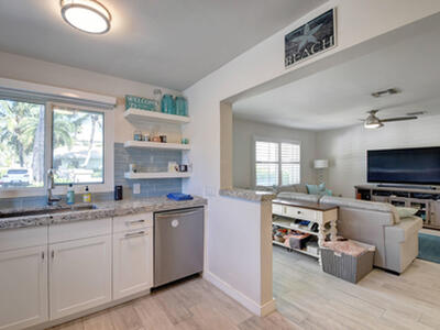 1020 Casuarina Road, Delray Beach, FL 33483