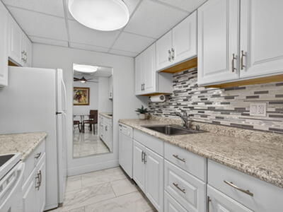 1131 SE 4th Street, Boynton Beach, FL 33435