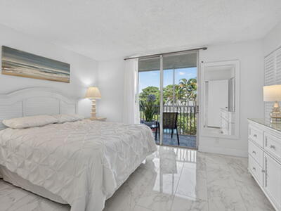 1131 SE 4th Street, Boynton Beach, FL 33435