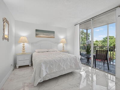 1131 SE 4th Street, Boynton Beach, FL 33435