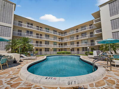 1131 SE 4th Street, Boynton Beach, FL 33435