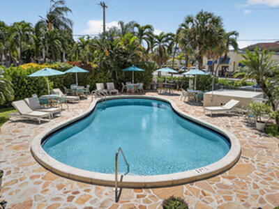 1131 SE 4th Street, Boynton Beach, FL 33435