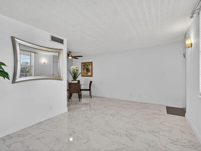 1131 SE 4th Street, Boynton Beach, FL 33435