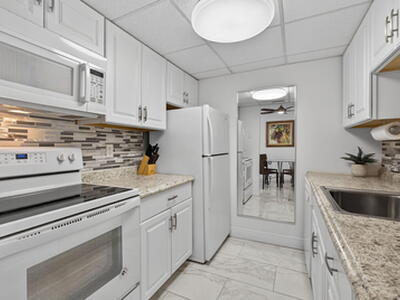 1131 SE 4th Street, Boynton Beach, FL 33435