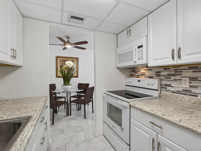 1131 SE 4th Street, Boynton Beach, FL 33435