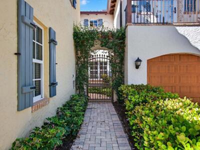 1028 Coralina Lane, Delray Beach, FL 33483