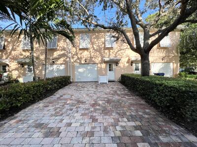 2913 E Community Drive, Jupiter, FL 33458