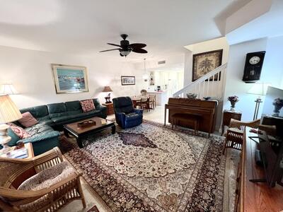 2913 E Community Drive, Jupiter, FL 33458