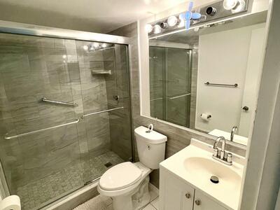 201 Canterbury I, West Palm Beach, FL 33417