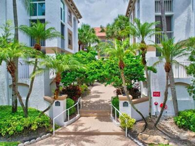 7370 Orangewood Lane, Boca Raton, FL 33433