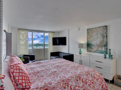 3581 S Ocean Boulevard, South Palm Beach, FL 33480