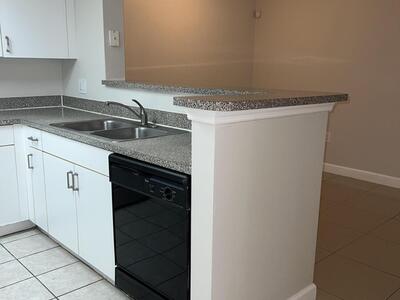 5001 Wiles Road, Coconut Creek, FL 33073