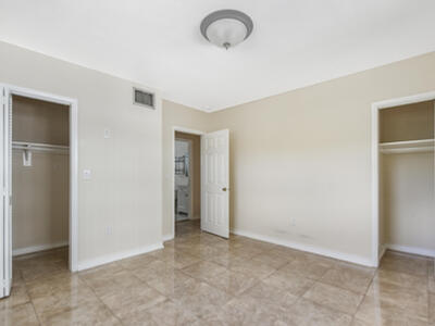 300 80th Street, Miami Beach, FL 33141