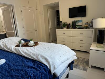 2650 Lake Shore Drive, Riviera Beach, FL 33404