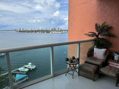 2650 Lake Shore Drive, Riviera Beach, FL 33404