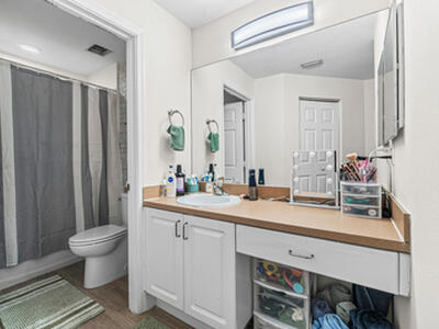 318 SE 23rd Avenue, Boynton Beach, FL 33435