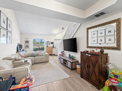 318 SE 23rd Avenue, Boynton Beach, FL 33435