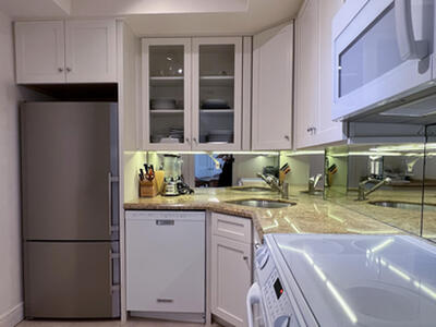 250 Bradley Place, Palm Beach, FL 33480