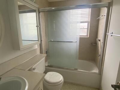 40 Norwich B, West Palm Beach, FL 33417