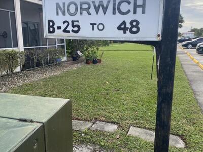 40 Norwich B, West Palm Beach, FL 33417
